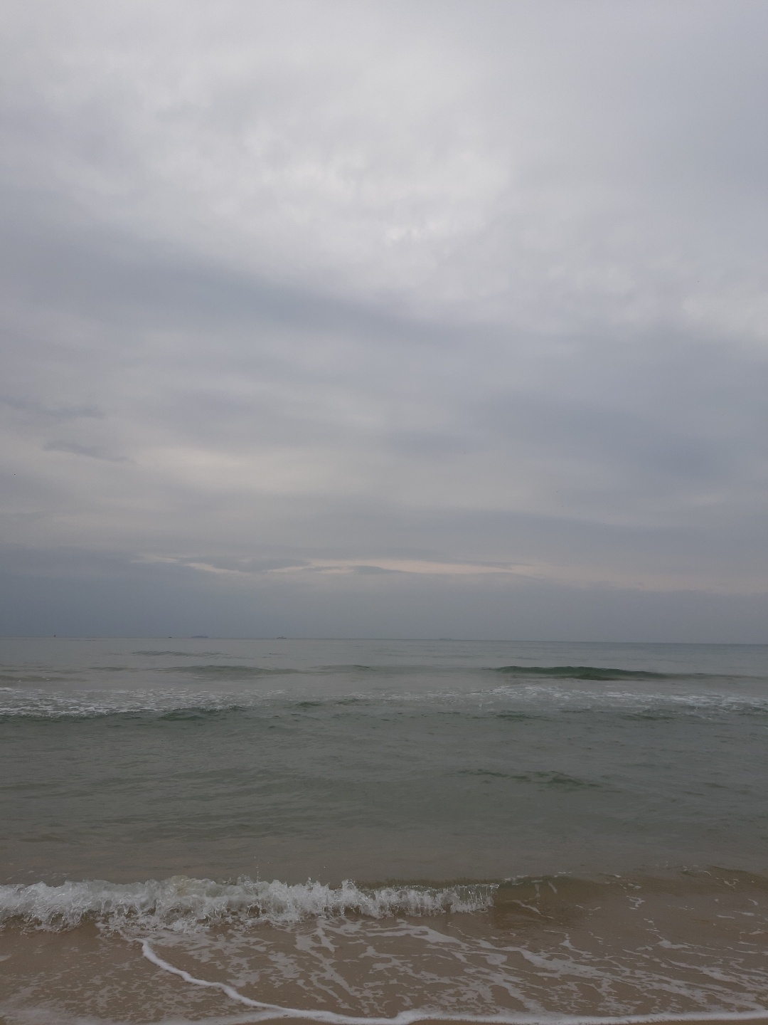 2021년 대기과 기상, 기후 사진전 5 21_정동원_이른 아침 구름 사이.jpg
