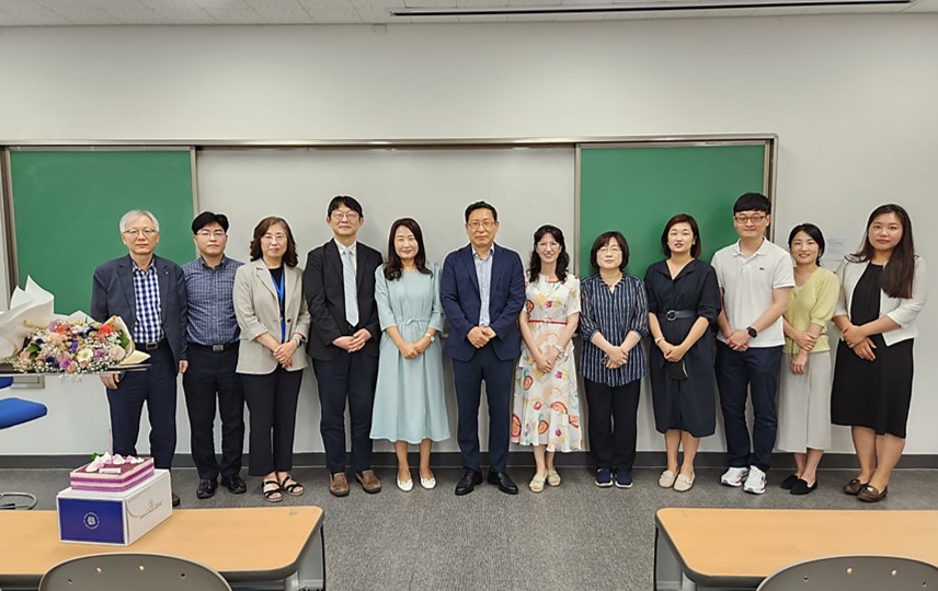 김남득교수님 정년퇴임 전 마지막 강의 기념 [2023.06.14]김남득교수님 마지막 강의-1.jpg