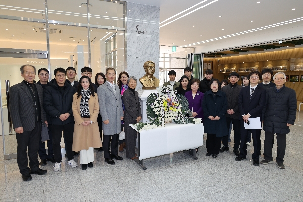 故 조상도 동문(1회) 가족 발전기금 1억원 출연 대표이미지